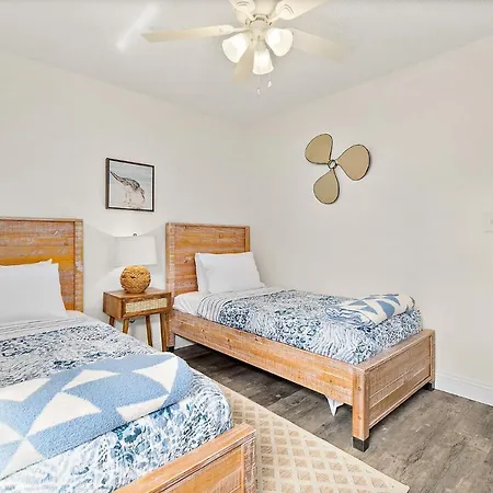 Paradise Palms - Nautilus Suite - Pool - Steps To Ocean - 10 Min To Downtown!